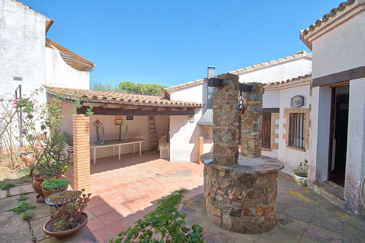 Casa 4 dormitorios con jardín en Mont-ras - Compra - Venta