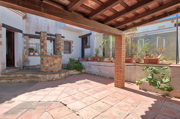 Casa 4 dormitorios con jardín en Mont-ras - Compra - Venta