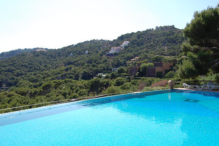 Casa pareada 3 dormitorios con Piscina, Vistas al mar, Parking y jardín en Begur - Compra - Venta