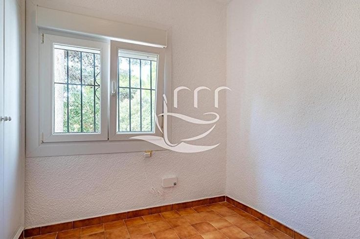 Casa individual 3 dormitorios con Aire acondicionado en Begur - Compra - Venta
