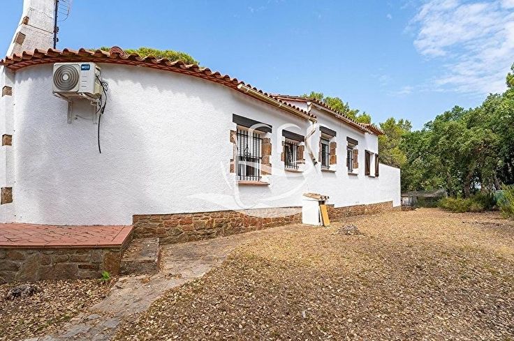Casa individual 3 dormitorios con Aire acondicionado en Begur - Compra - Venta