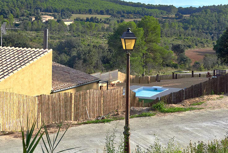 Casa pareada 4 dormitorios con Piscina, Parking y jardín en Vilopriu - Compra - Venta