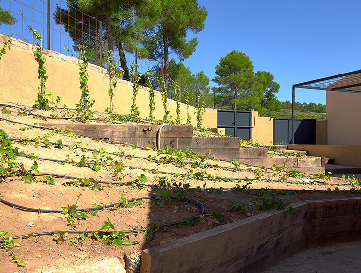 Casa pareada 4 dormitorios con Piscina, Parking y jardín en Vilopriu - Compra - Venta