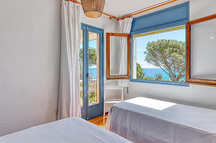 Apartamento 2 dormitorios con Vistas al mar, Wifi y jardín en Calella de Palafrugell - Alquiler Vacacional - Turístico