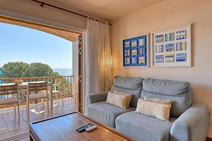 Apartamento 2 dormitorios con Piscina, Vistas al mar, Wifi, Parking y jardín en Calella de Palafrugell - Alquiler Vacacional - Turístico