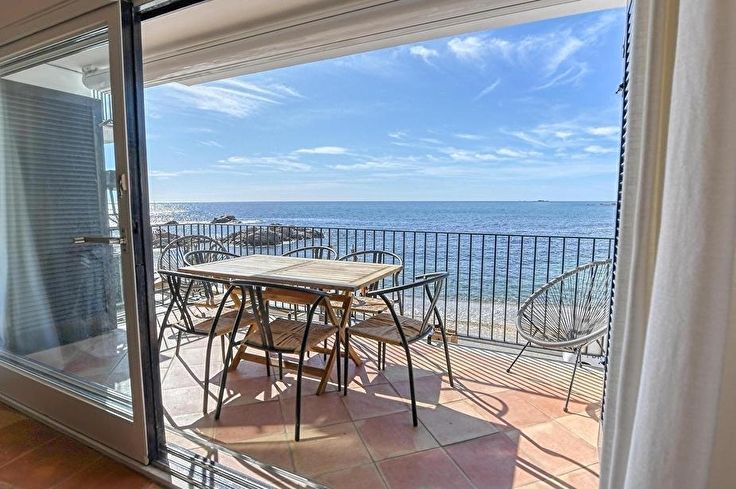 Apartamento 3 dormitorios con Vistas al mar, Wifi y Parking en Calella de Palafrugell - Alquiler Vacacional - Turístico