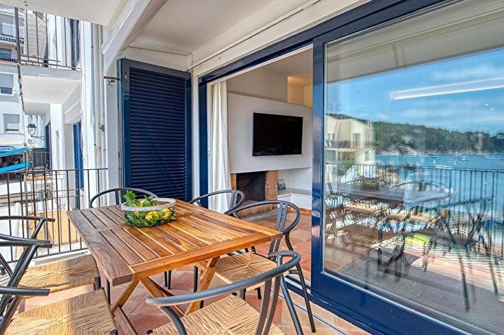 Apartamento 3 dormitorios con Vistas al mar, Wifi y Parking en Calella de Palafrugell - Alquiler Vacacional - Turístico