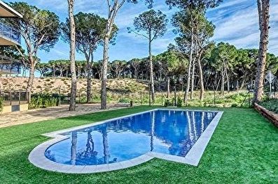 Apartament amb Piscina, Pàrquing i jardí a Pals - Compra - Venda