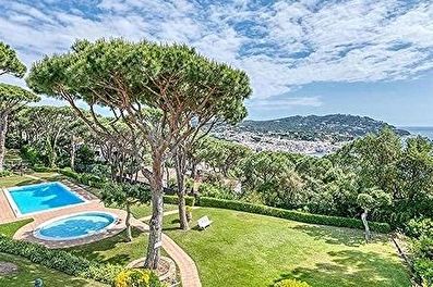 Apartamento con Piscina y Parking en Calella de Palafrugell - Compra - Venta