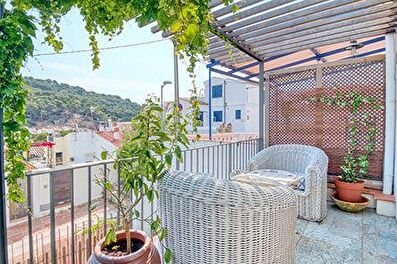 Casa de pueblo en Tamariu - Compra - Venta