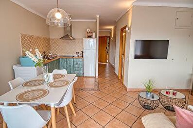 Apartamento con Piscina, Parking y jardín en Tamariu - Compra - Venta