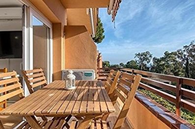Apartamento con Piscina, Vistas al mar, Parking y jardín en Tamariu - Compra - Venta