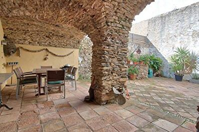 Casa de pueblo en Begur - Compra - Venta