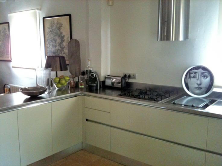 Casa con Piscina y Parking en - BASCARA - Compra Venta