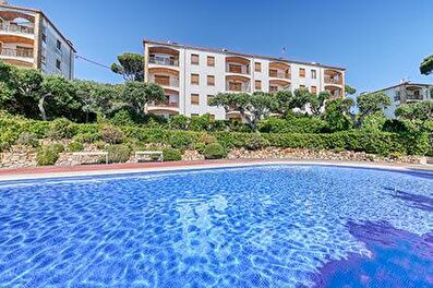 Renovierte Wohnung Erdgeschoss mit Gemeinschaftspool  Meerblick 250 metres de la platja.