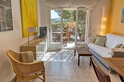 Cosy apartment ground floor second line from the sea 210 meters from the sea.