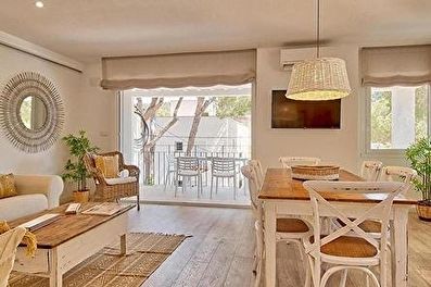 Central apartment practical.