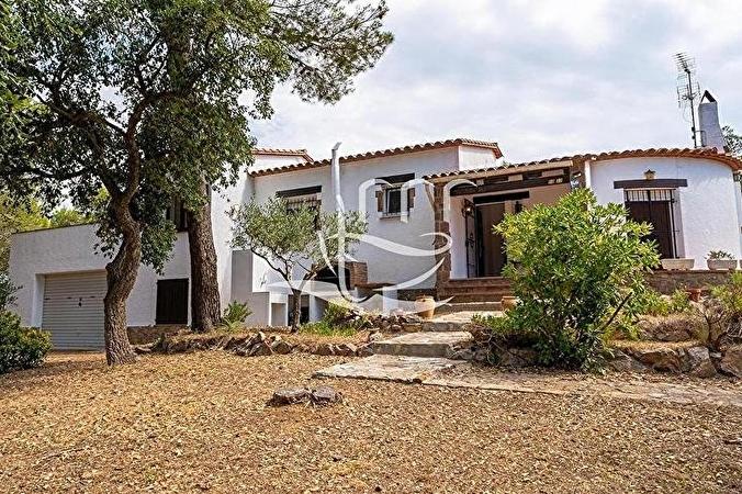Casa rústica a residencial Begur