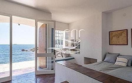 Una casa auténtica frente al mar 