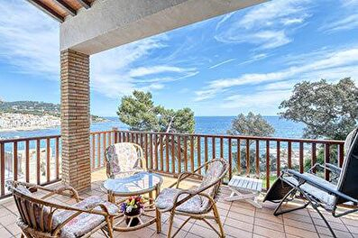 Heim mit Meerblick auf Calella de Palafrugell - Kaufen - verkaufen