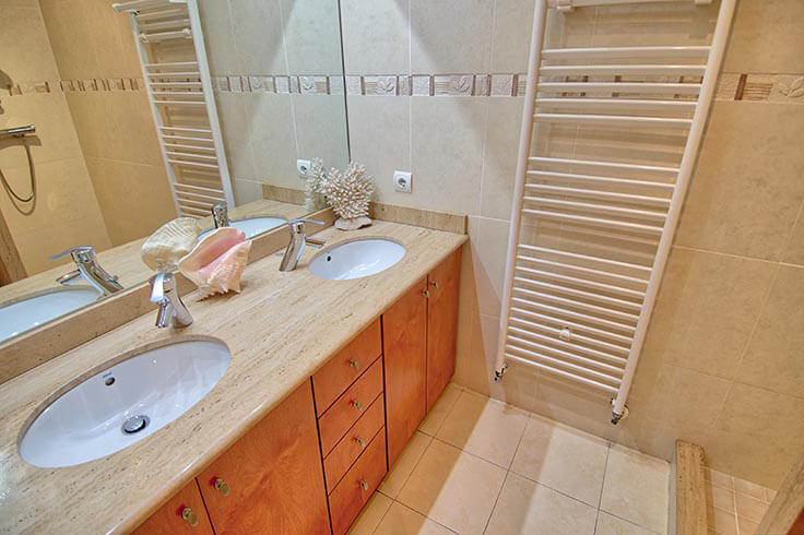 Wohnung mit Meerblick und Parken auf PALAMOS - Kaufen und verkaufen