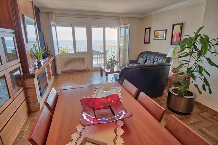 Wohnung mit Meerblick und Parken auf PALAMOS - Kaufen und verkaufen