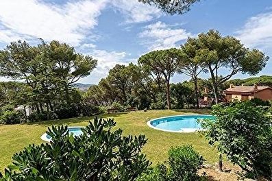 Casa aparellada amb Piscina a Llafranc - Lloguer Temporada