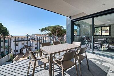 Apartament amb Aire condicionat i Pàrquing a Calella de Palafrugell - Lloguer Temporada