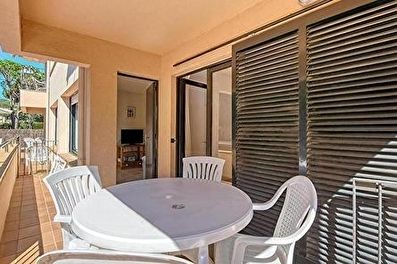 Apartament amb Piscina, Wifi i Pàrquing a Calella de Palafrugell - Lloguer Temporada