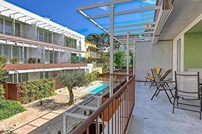 Apartament amb Piscina, Aire condicionat, Wifi, Pàrquing i jardí a Llafranc - Lloguer Temporada