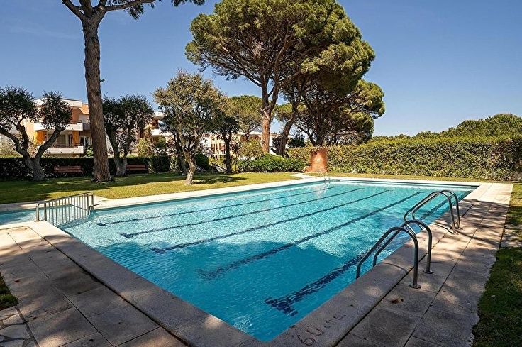 Apartament 3 dormitoris amb Pàrquing i jardí a Calella de Palafrugell - Lloguer Temporada
