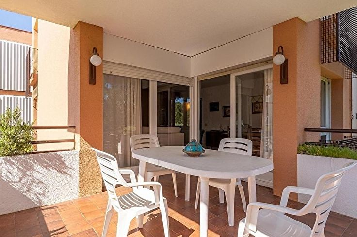 Apartament 3 dormitoris amb Pàrquing i jardí a Calella de Palafrugell - Lloguer Temporada