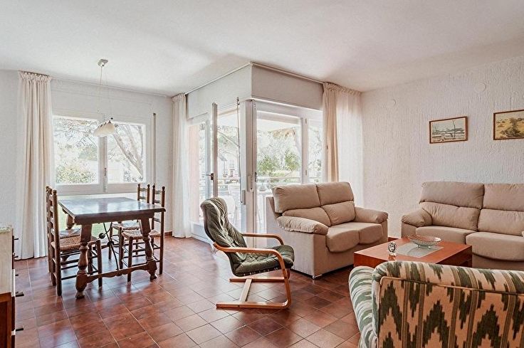 Apartament 3 dormitoris amb Pàrquing i jardí a Calella de Palafrugell - Lloguer Temporada