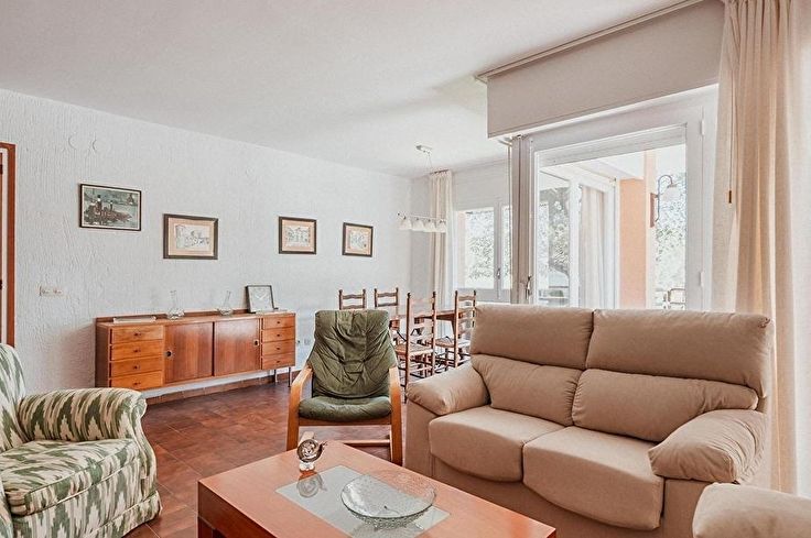 Apartament 3 dormitoris amb Pàrquing i jardí a Calella de Palafrugell - Lloguer Temporada