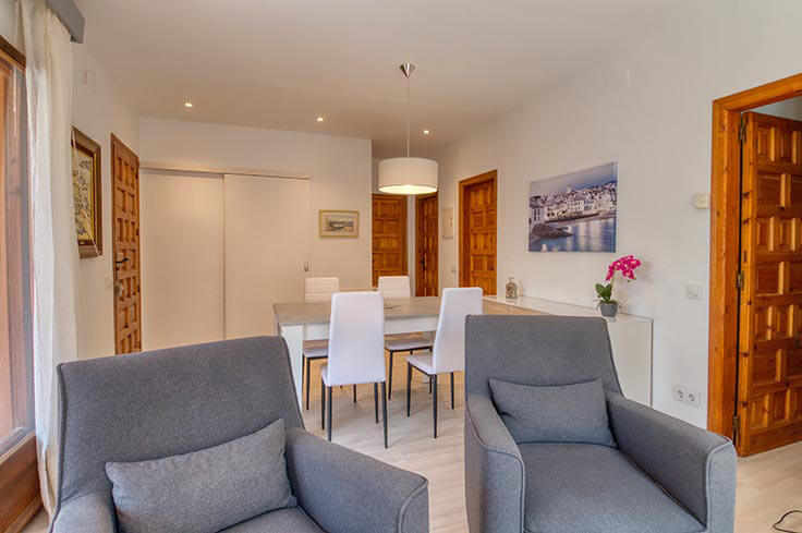 Apartament 3 dormitoris amb Piscina, Wifi, Pàrquing i jardí a Calella de Palafrugell - Lloguer Vacacional - Turístic