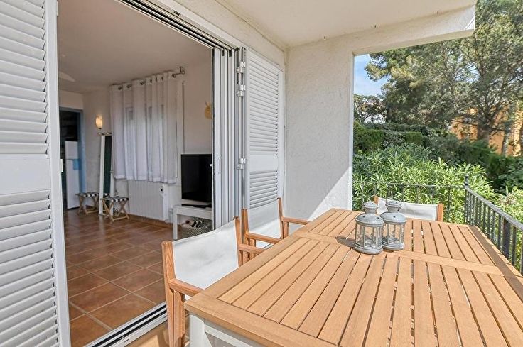 Apartament 2 dormitoris amb Piscina i Pàrquing a Calella de Palafrugell - Lloguer Temporada