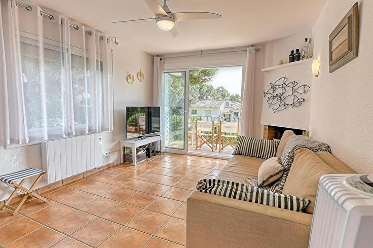 Apartament 2 dormitoris amb Piscina i Pàrquing a Calella de Palafrugell - Lloguer Temporada