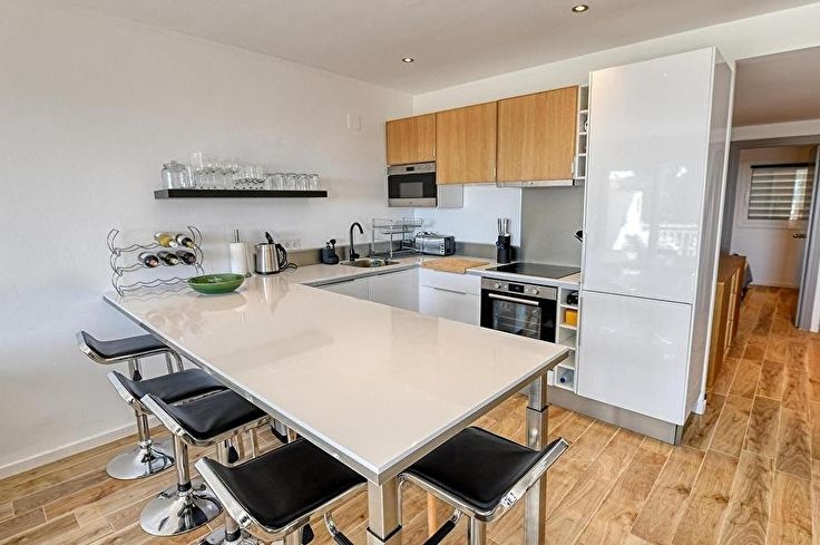 Apartament 4 dormitoris amb Piscina, Vistes al mar, Pàrquing i jardí a Calella de Palafrugell - Lloguer Temporada