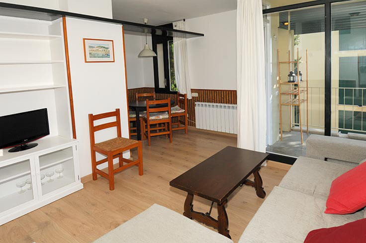 Apartament 3 dormitoris amb Piscina i jardí a Calella de Palafrugell - Lloguer Temporada
