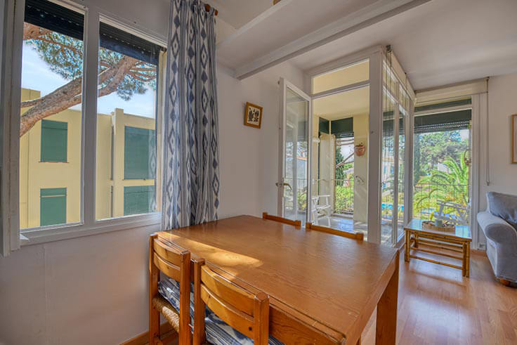 Apartament 3 dormitoris amb Piscina, Pàrquing i jardí a Calella de Palafrugell - Lloguer Temporada