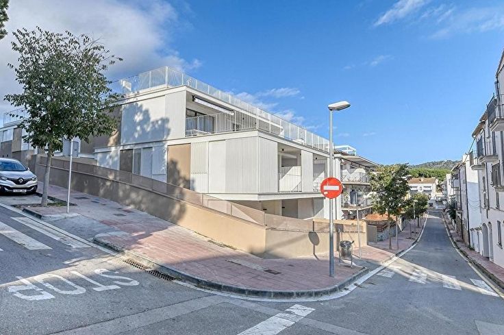 Apartament 3 dormitoris amb Piscina, Wifi, Pàrquing i jardí a Calella de Palafrugell - Lloguer Temporada