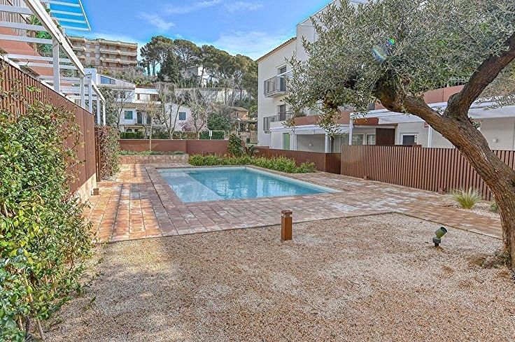 Apartament 3 dormitoris amb Piscina i Pàrquing a Llafranc - Lloguer Temporada