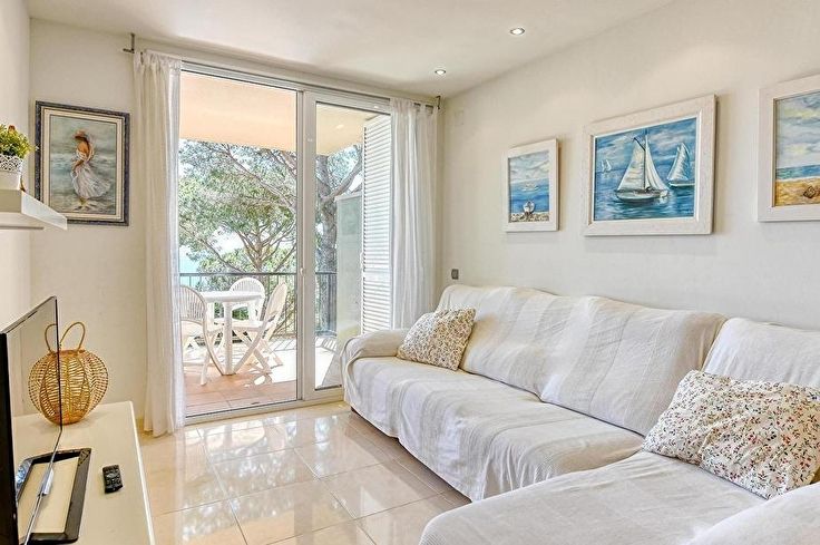 Apartament 3 dormitoris amb Piscina, Vistes al mar, Aire condicionat, Pàrquing i jardí a Calella de Palafrugell - Lloguer Vacacional - Turístic