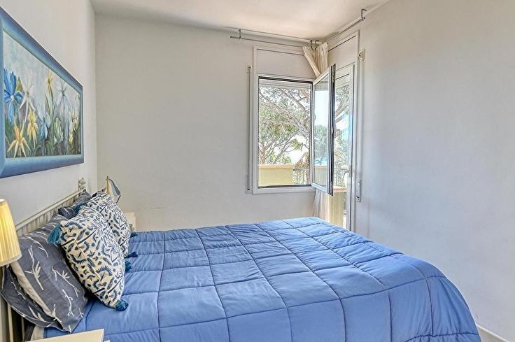 Apartament 3 dormitoris amb Piscina, Vistes al mar, Aire condicionat, Pàrquing i jardí a Calella de Palafrugell - Lloguer Vacacional - Turístic