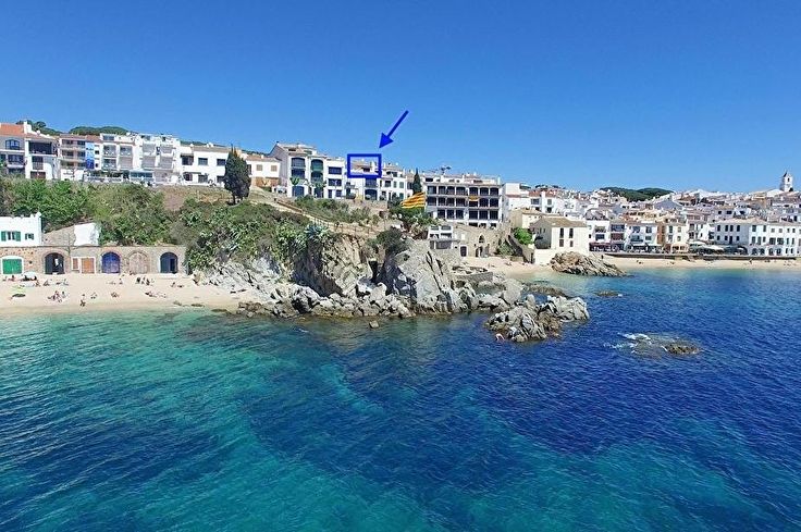 Apartament 3 dormitoris amb Vistes al mar i Pàrquing a Calella de Palafrugell - Lloguer Temporada