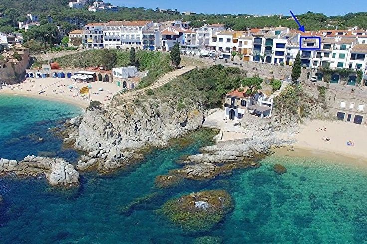 Apartament 3 dormitoris amb Vistes al mar i Pàrquing a Calella de Palafrugell - Lloguer Temporada