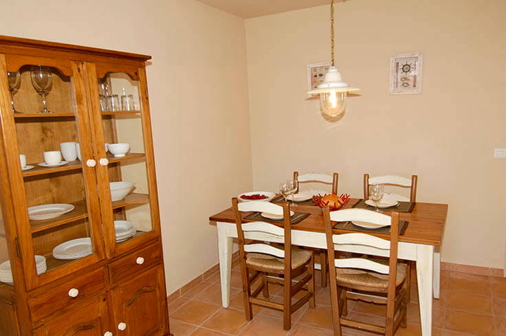 Apartament 2 dormitoris amb Piscina, Wifi i Pàrquing a Calella de Palafrugell - Lloguer Temporada