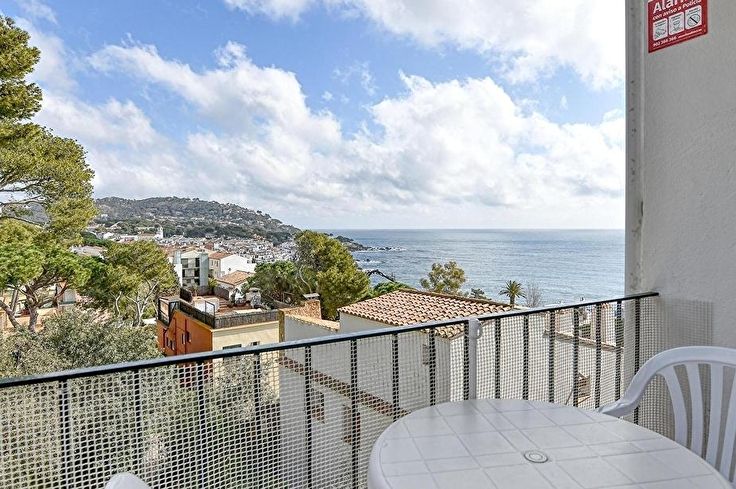 Apartament 2 dormitoris amb Piscina, Vistes al mar, Wifi, Pàrquing i jardí a Calella de Palafrugell - Lloguer Vacacional - Turístic