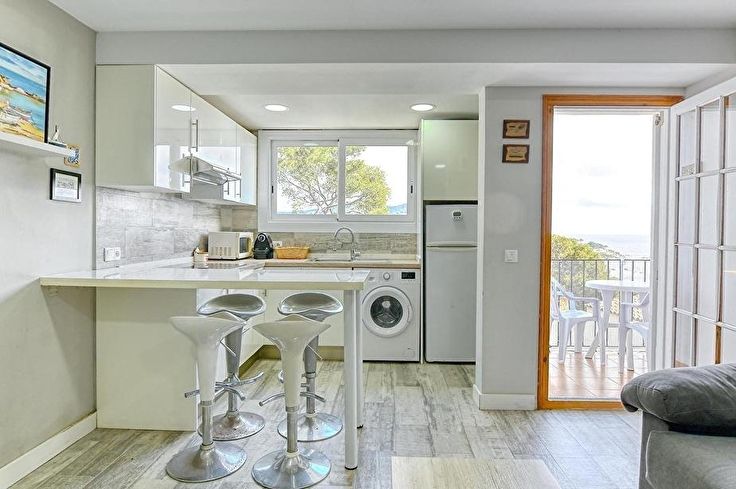 Apartament 2 dormitoris amb Piscina, Vistes al mar, Wifi, Pàrquing i jardí a Calella de Palafrugell - Lloguer Vacacional - Turístic