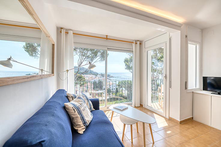 Apartament 2 dormitoris amb Piscina, Vistes al mar i jardí a Calella de Palafrugell - Lloguer Vacacional - Turístic